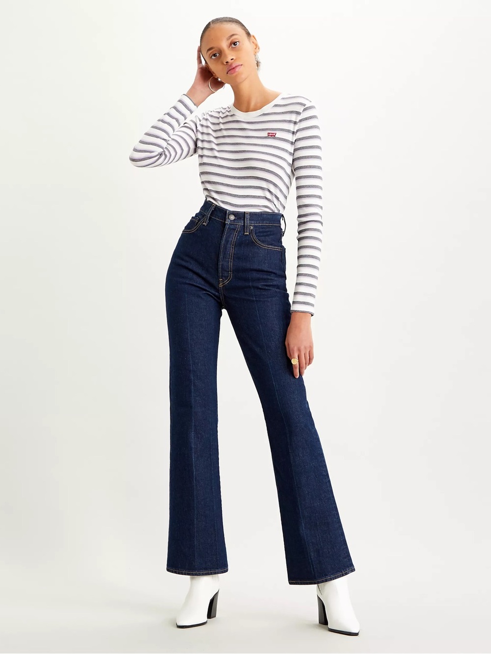 Levi’s Ribcage Boot jeans in dark wash